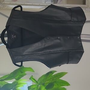 Leather vest excellent condition